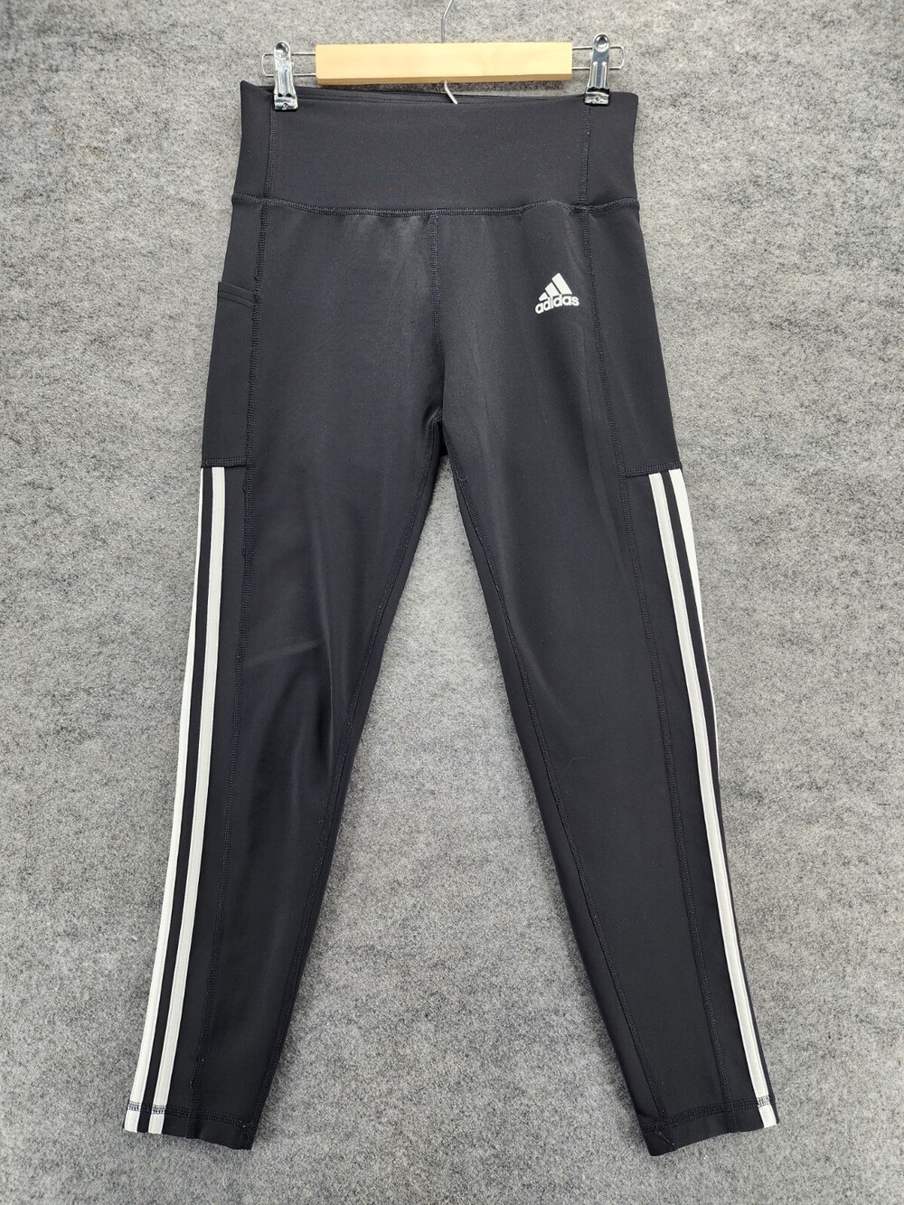 Adidas Leggings Womens Medium Aeroready Capri Black